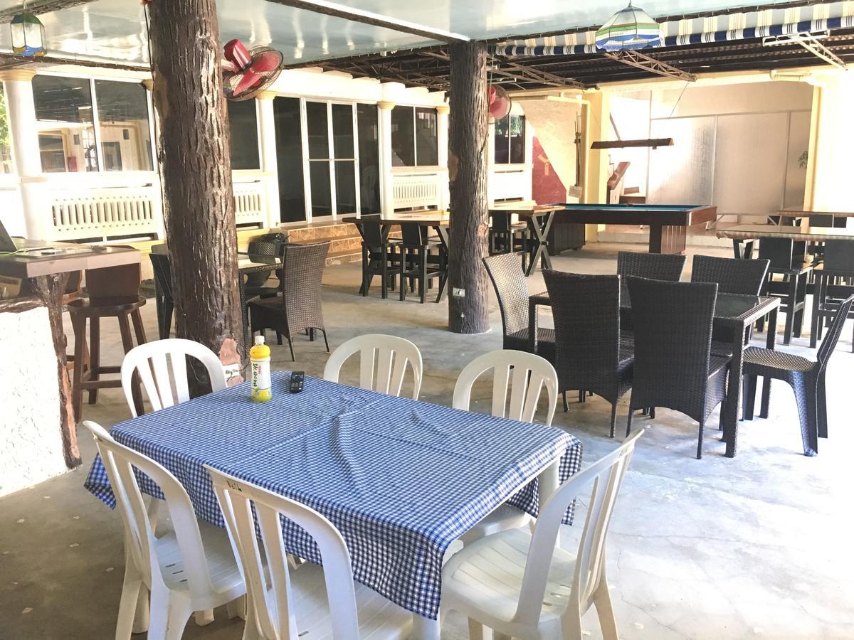 Bella Beach Resort Batangas リアン エクステリア 写真